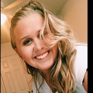 Meet your Posher, Mckenzie